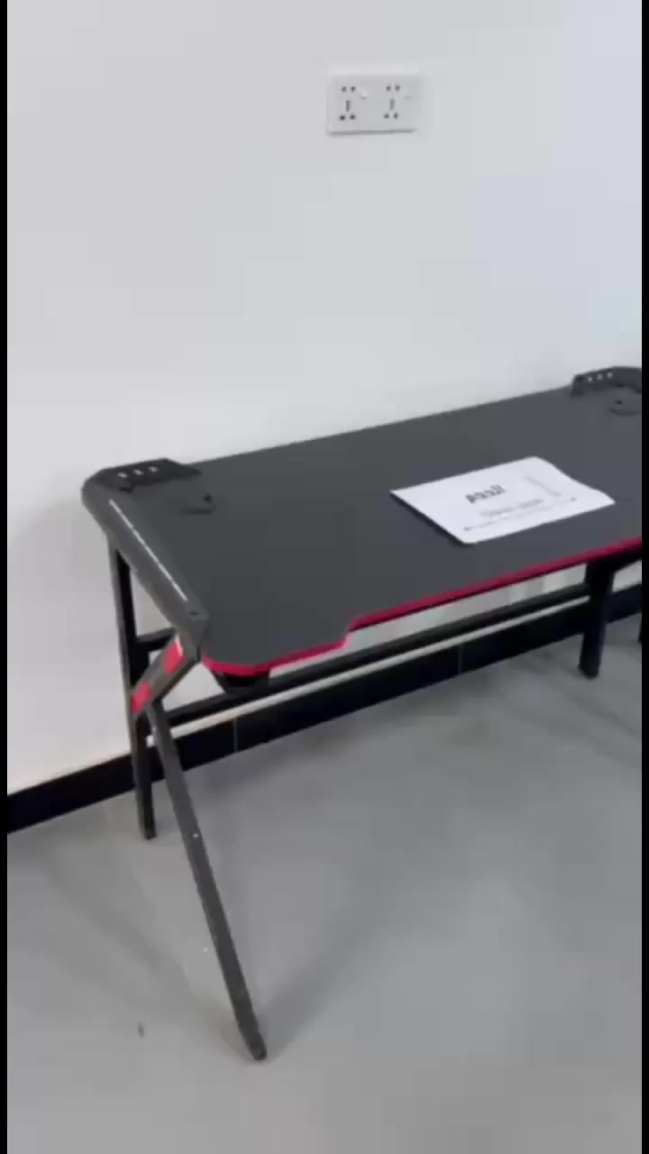 ميز كيمنك الحجم الكبير 
#اثاث #مكتبي


**إذا كنت صاحب هذا الإعلان وتريد حذفه لأي سبب، رجاءا أرسل رسالة إلى الدعم الفني**