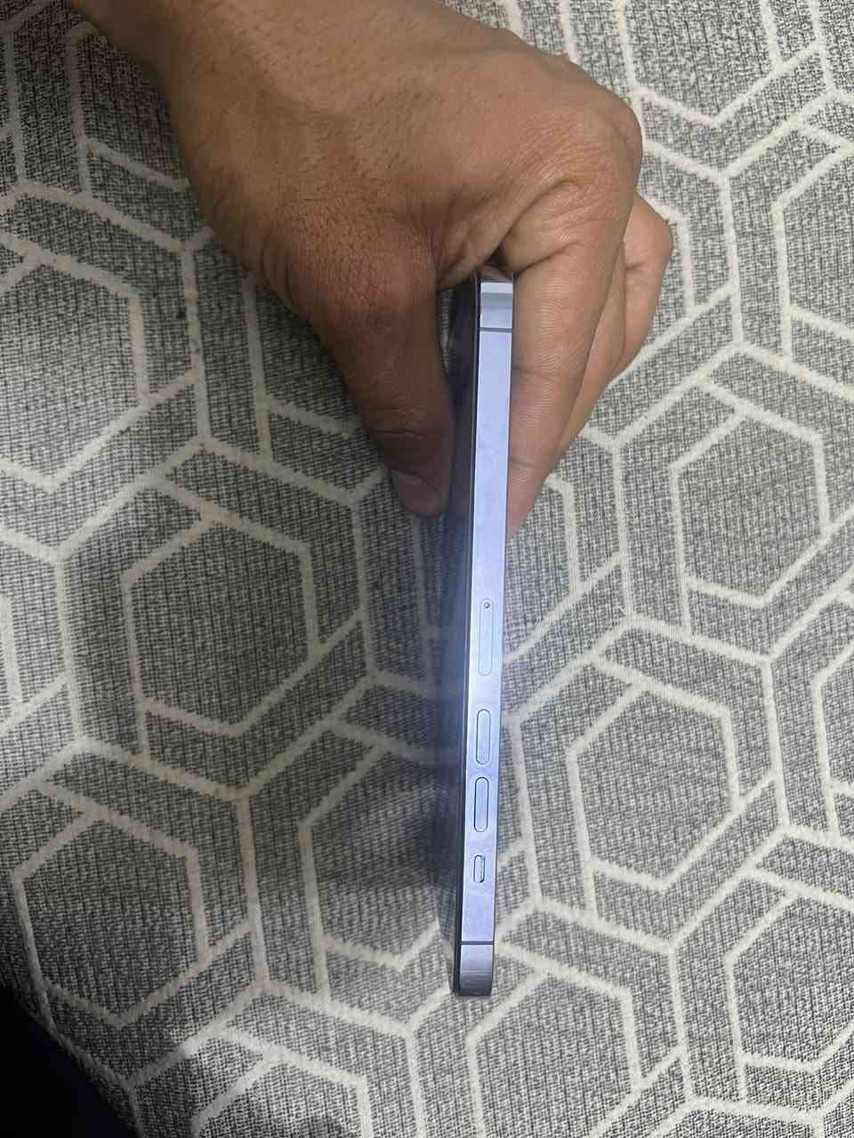 سلام عليكم
13 برو ماكس ذاكره 256 جهاز نضيف شخط مايي نضيف 100‎%‎بطاريه 82 كلشي شغال امبدل بي ايسي مال شحن 

السعر 600 وبي مجال حك الجيه أو مراوس ب سامسوك التره 

العنوان بغداد مدينه الصدر 

***********
