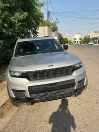 جراند شيروكي Altitude 4x4 • ماشي ٣١٠٠٠ • قريب ماجديموول