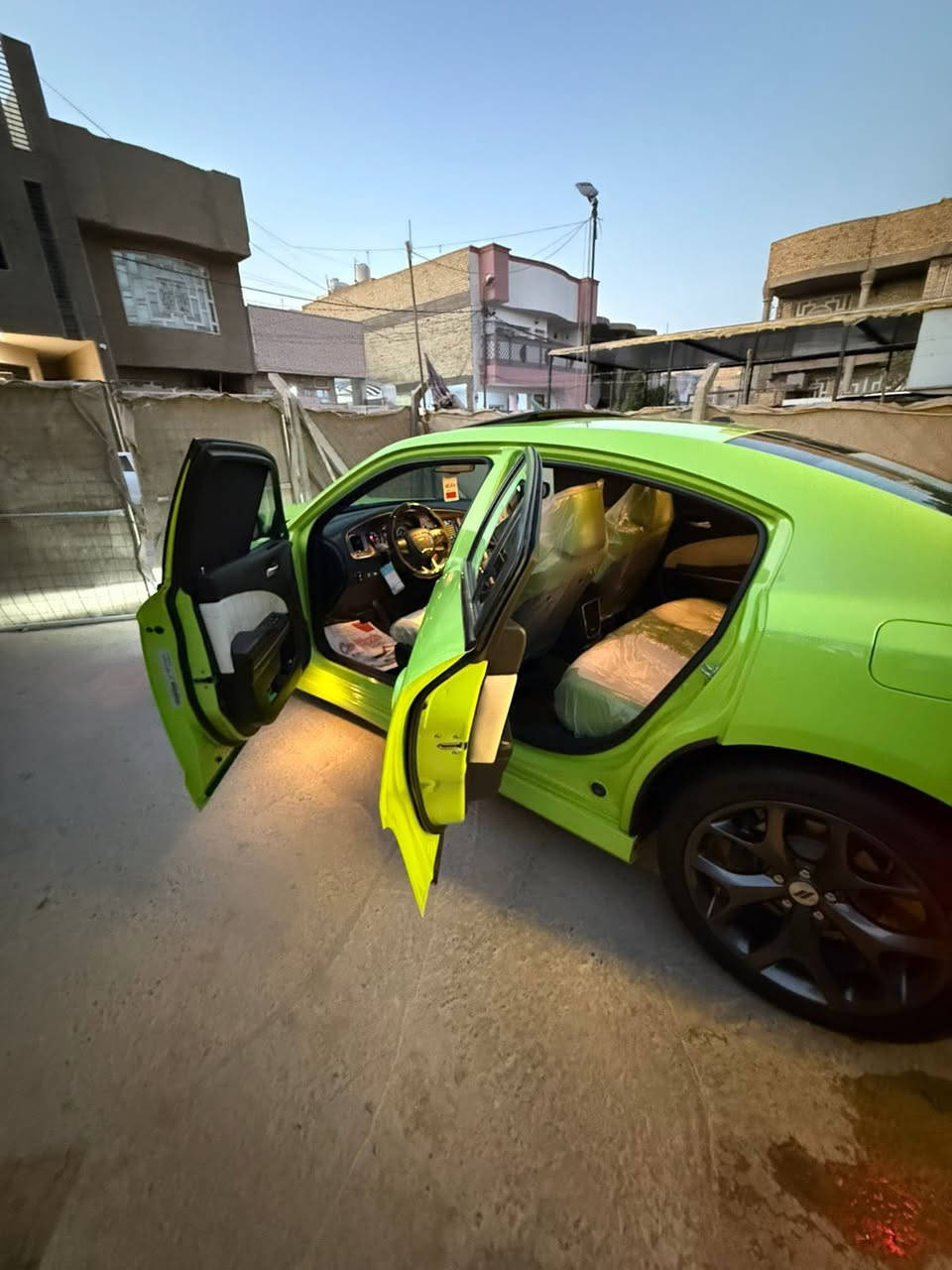 جارجر 2019

خليجي وكالة هارلم فول

GT جيتي  كفاله

 تفاحي المميز 🍏
 50ألف حقيقي و شرط تفحصة 

السيارة كفالة عامة من الوكاله ع ايدي مشتريها زيرو مكفوله من الصبغ والضربة والبارد ولا شخوط 

سياره حالة زيرو شرط  جديده  

رقم بغداد المحرك 6 

سياره جديده بمعنى الكلمه 

المواصفات فول 

شاشه كبيرة مع نظام ملاحة GPS 

سستم صوت الپاين مع سماعات پريميوم 

فتحة سقف (سلايد) 

مقاعد جلد رياضية لونين 

 مقعد السائق كهربائي 

 حساسات مع مانع تصادم خلفي . 

 تشغيل عن بعد 

 ستيرن كهربائي 

 محدد سرعة 

 تلفون بلوتوث 

 كاميرا خلفية 

 مرايا متحسسة للاضاءة العالية 

 كير شفتر بالستيرن 

 دخول ذكي (بصمة)                                   

مغلفه افلام حمايه بلكامل

السعر 305 $              

للاستفسار
*********** مكاني النجف
