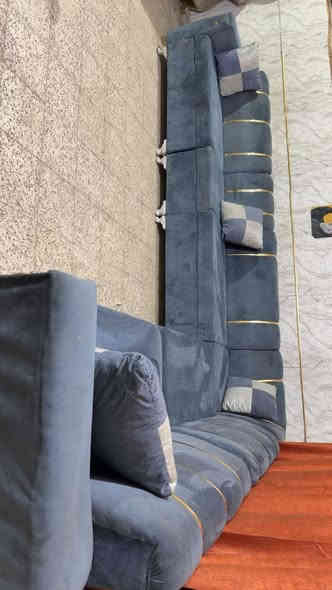 ديوان تزكام ١٠ مقاعد نضافه فول كل ضرار ما بي قماش موج سعر ٢٤٠ وبي مجال مكاني بياع يوجد توصيل بكروه *********** وتساب
