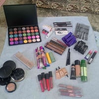 للبيع • قابلة تفاوض