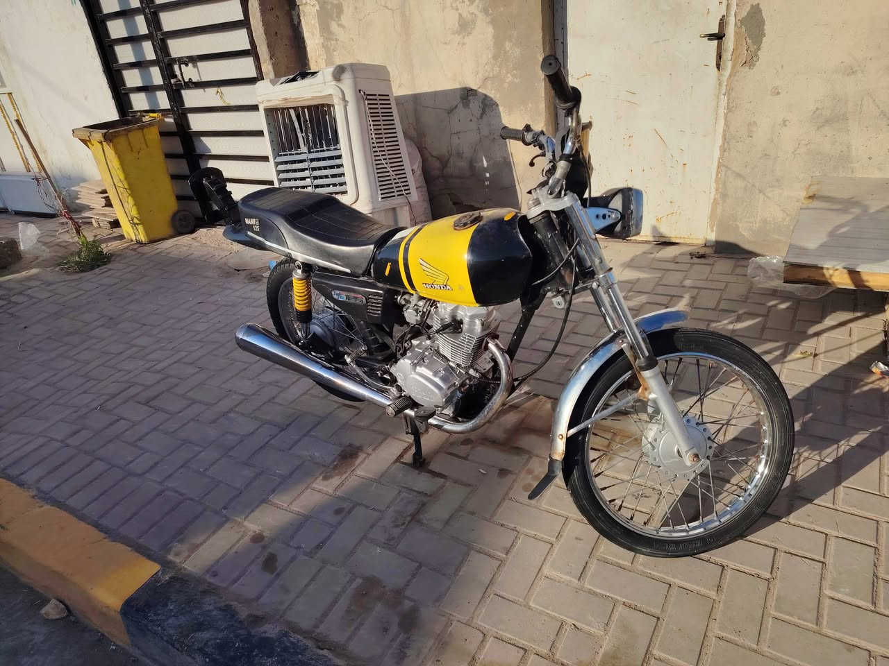 للبيع مكان ديوانيه قرب بانزين خانه تفاصيل داخل فيديو  *********** سعر 650 وبيه مجال
