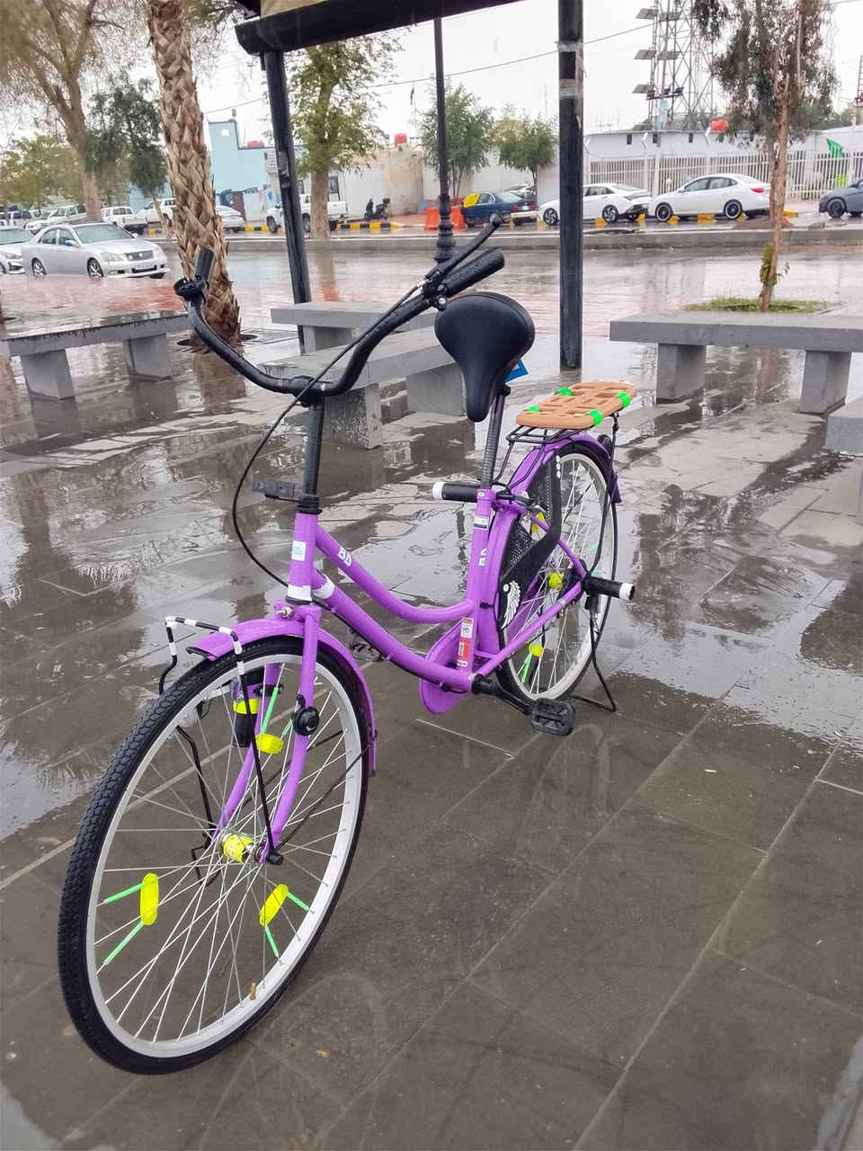 سلام عليكم اخوان بايسكل للبيع حجم ٢٦
الي يريده يرسالني خاص ***********
