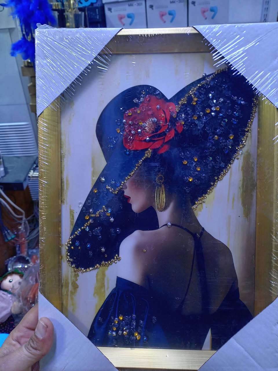 تتووفر لوحه منظر طبيعي. كرستال. السعر 3500.تتوفر خدمة توصيل. ***********
