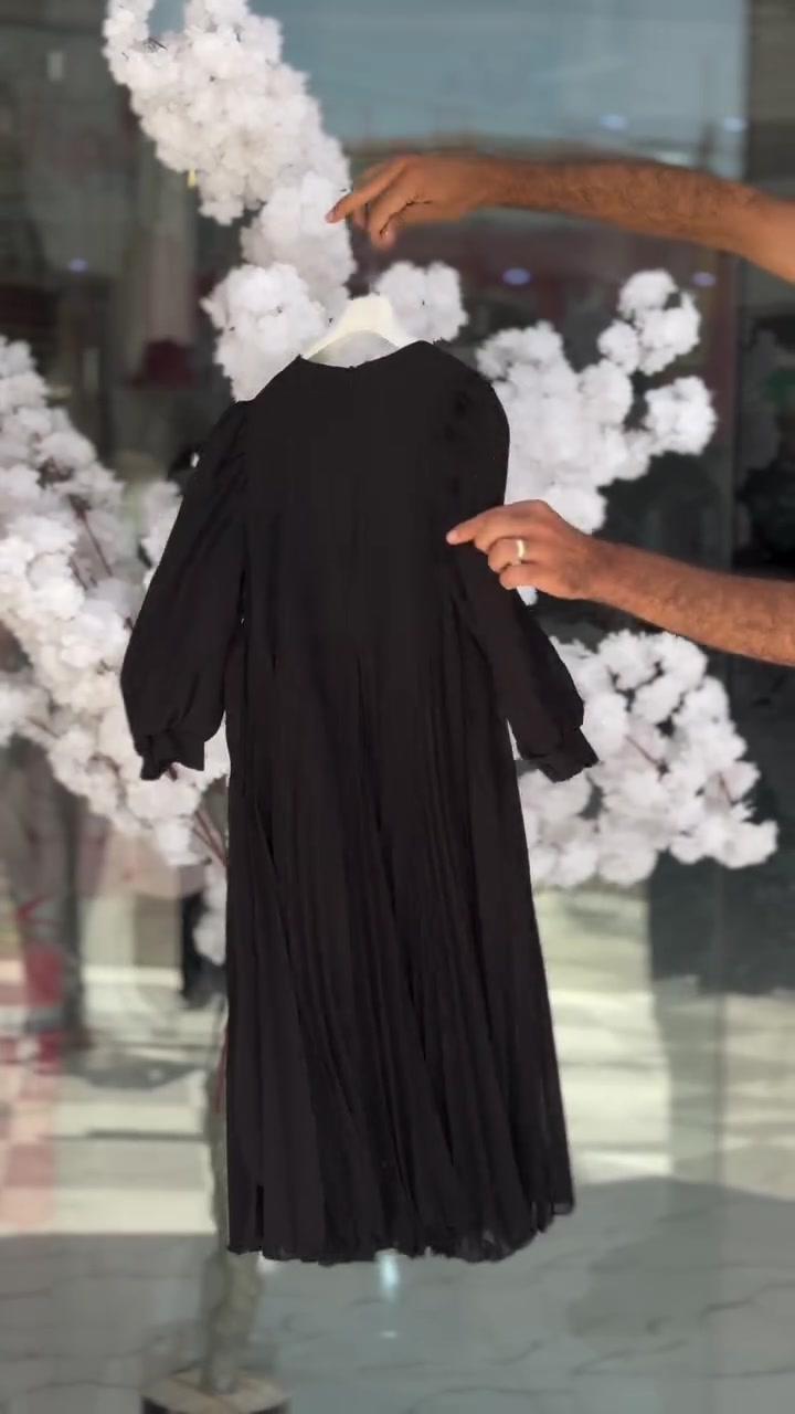 طيور الجنه موسم محرم الحرام 
فستان بناتي كوالتي جدا عالي 
مقاسات من ٦/٧/٨/٩/١٠/١١سنه 
الحجز والاستفسار مراسلة البيج خدمة توصيل لجميع محافظات العراق 🇮🇶 ٥
محافظة ذي قار ٣ 
شارع الحسيمة مجاور أسواق التفاح الأخضر


**إذا كنت صاحب هذا الإعلان وتريد حذفه لأي سبب، رجاءا أرسل رسالة إلى الدعم الفني**