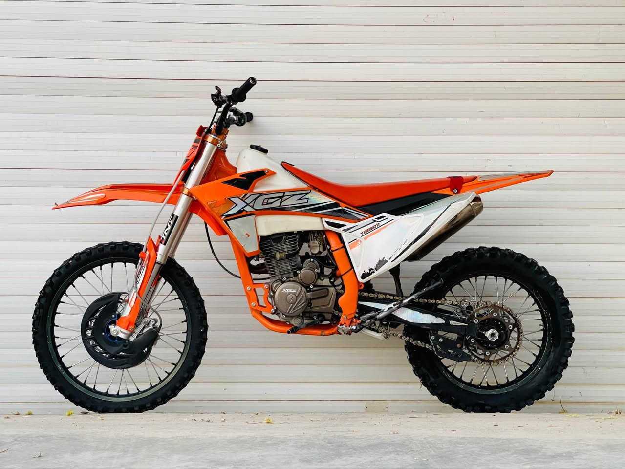 سلاو براياني ئةزيز

ئةم k26 بؤ فرؤشتن 

يان گؤرينةوة بة (rmz_kews_ktm_crx350)  

مؤديل ٢٠٢٤

مةكينة ٢٥٠ 

٤ وةلف

٥ گير 

بؤ عةيب مةپرسن

برغوو بة برغووي بةشةرت 

 نمونةي جواني و قوةت 

سعري (11گةلا ) 

رجائةن مةعامةلة قفل ناكةم موشتةريت وةرة سةيريكة و مةعامةلة دةكةين  

بةپيي توانا خاترت دةگرم

 شوينم نزيك كةلار

***********

*********** كالار, السليمانية
