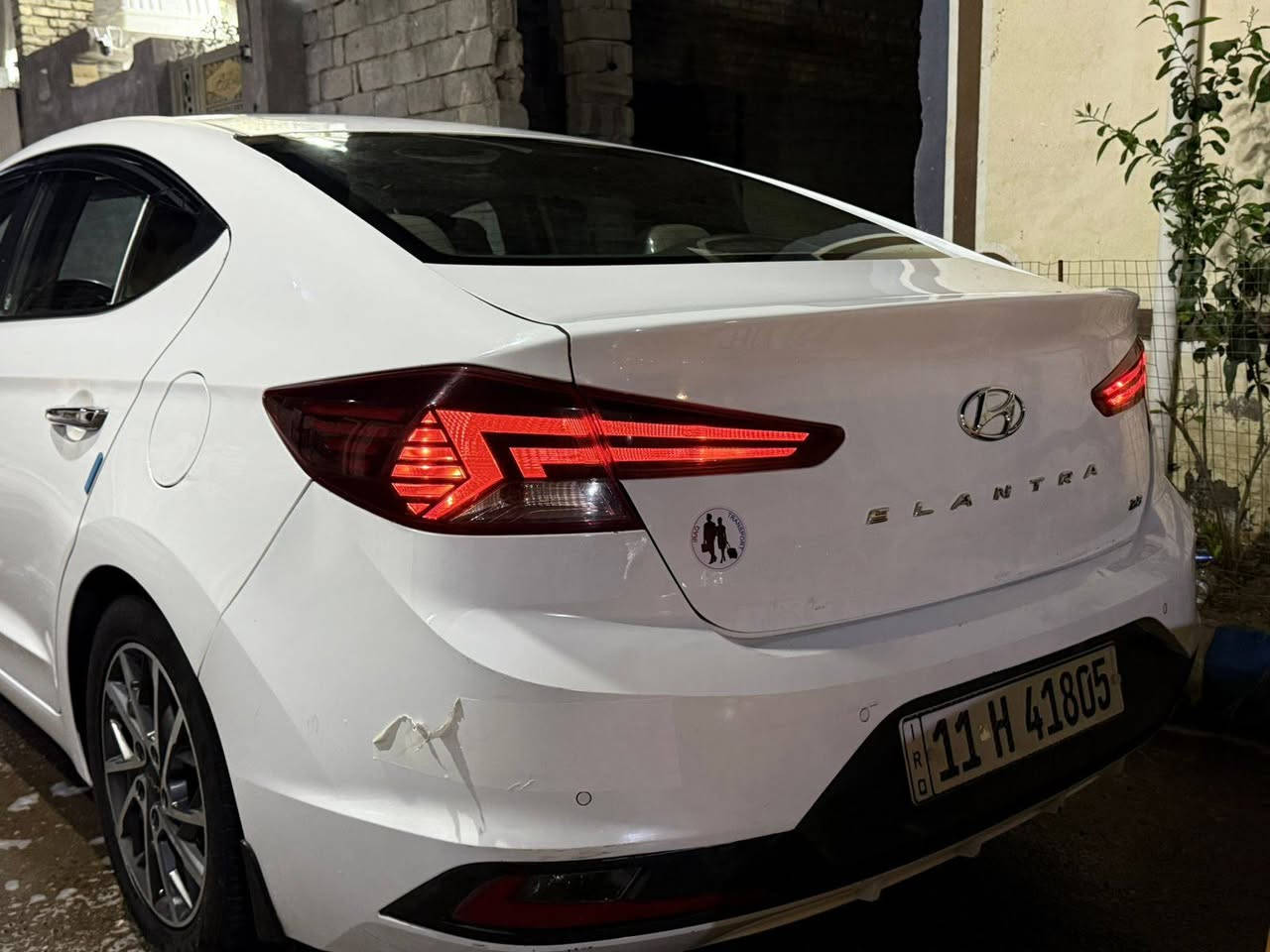 سلام عليكم النتره ٢٠٢٠ خليجي
فول موصفات فتحه بسقف نضام ترحيب مري شفط بصمه  ا صدر امامي خلفي جديد كير مكينه كفاله السياره تحويل ثاني يوم رقم إنكليزي هزه جديده بيه شبر بارد بجنطه بارد و وبيه شبر بارد بحاملخ المامي اقل شبر  ولباقي كفاله 
ماشيه ١٢٣
للاستفسار اكثر  ***********
السعر 160 وبيه مجال.
