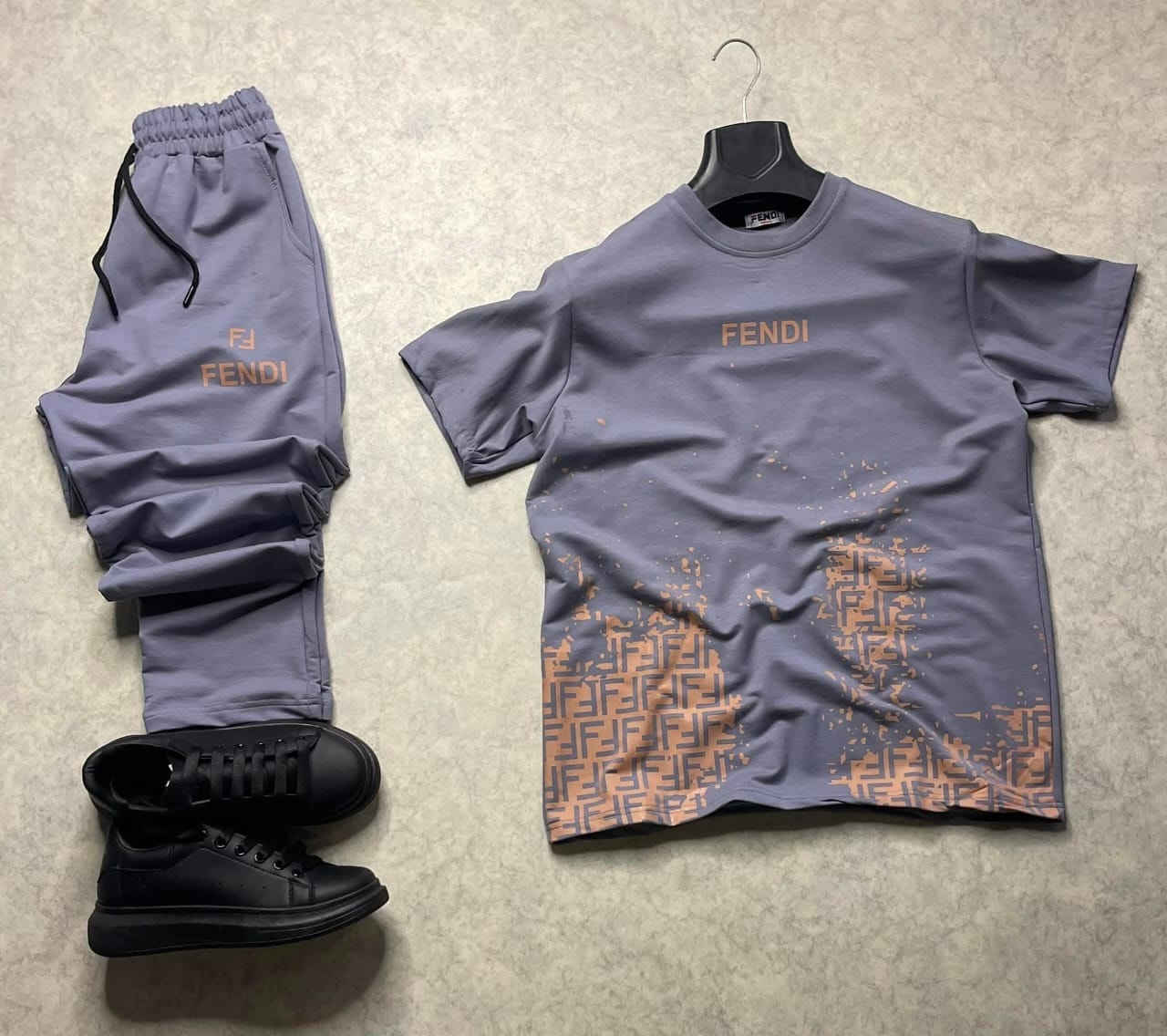 ﷽
 صلي علي الحبيب ❤️
موسم صيفي...2026 ⌛

ترنج  FENDI  ❤️

L. XL  XXL .3XL
الثريه ٤ 
الطقم 16 قطعة 

خامه ملتون ليكرا معالجه ضد الوبره ولانكماش وطباعه DTF ورب ف اليقه ودقه ف التقفيل والفنش شغال عالي ومحترم من بيت الملابس 🌸👌

من مجموعة مصانع و شركات
( بيت الملابس للجملة )
لصناعة للملابس الجاهزة بطنطا
للتواصل ع الوتس ‎ 01069368137 
https://t.me/+bffx93mV20RjZTVk


**إذا كنت صاحب هذا الإعلان وتريد حذفه لأي سبب، رجاءا أرسل رسالة إلى الدعم الفني**