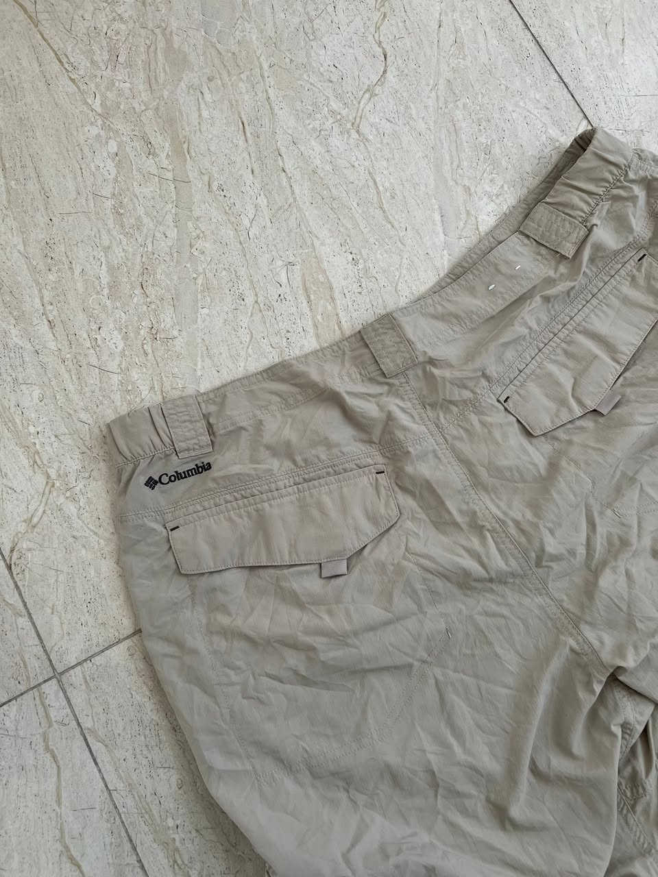 Columbia _ 38_40
عرض كمر ٥٠-٥٢

طول _ ١٠٤


**إذا كنت صاحب هذا الإعلان وتريد حذفه لأي سبب، رجاءا أرسل رسالة إلى الدعم الفني**