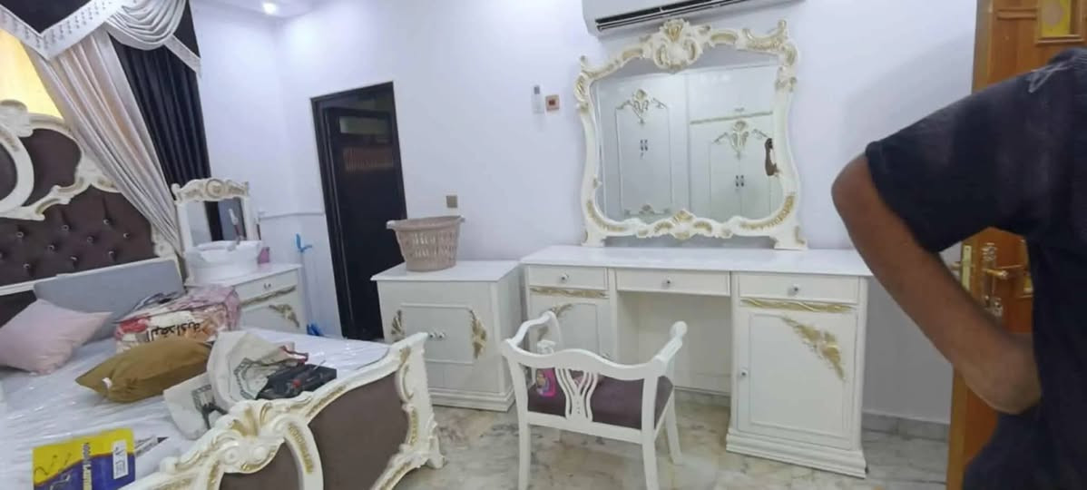 غرفه صاج تصميم تركي صبغ حراري ضمان خمس سنوات جديده وغير مستخدمه تكمه تفصال نوع خشب خارج 5ملم صاج 
وداخل 4ملم صاج
داخل وخارج صاج 
صبغ صاجي حراري


**إذا كنت صاحب هذا الإعلان وتريد حذفه لأي سبب، رجاءا أرسل رسالة إلى الدعم الفني**