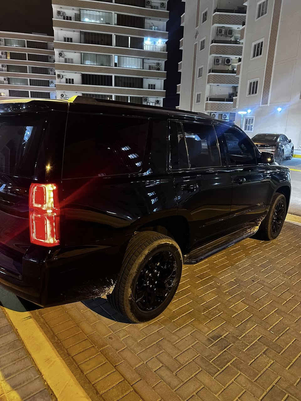 تاهو للبيع 2017 LTZ
السياره خليجي مكفول
السياره بيهه كتاب تضلل 
المواصفات معروفه ما يحتاج اكتب عنهه 
الاستفسار اتصل على الرقم ***********
