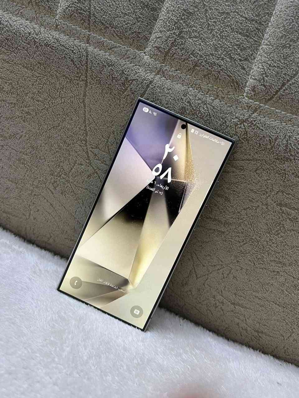 أس 24 الترا 
ذاكرة 256 
دبل سيم كرت 
شرق أوسط 
نظافه 100/100 
مكفول من كلشي حته من الشخط 
كامل ملحقات 
السعر 960ألف وبي مجال 
مكاني ناصرية مدينة الصدر 
***********
