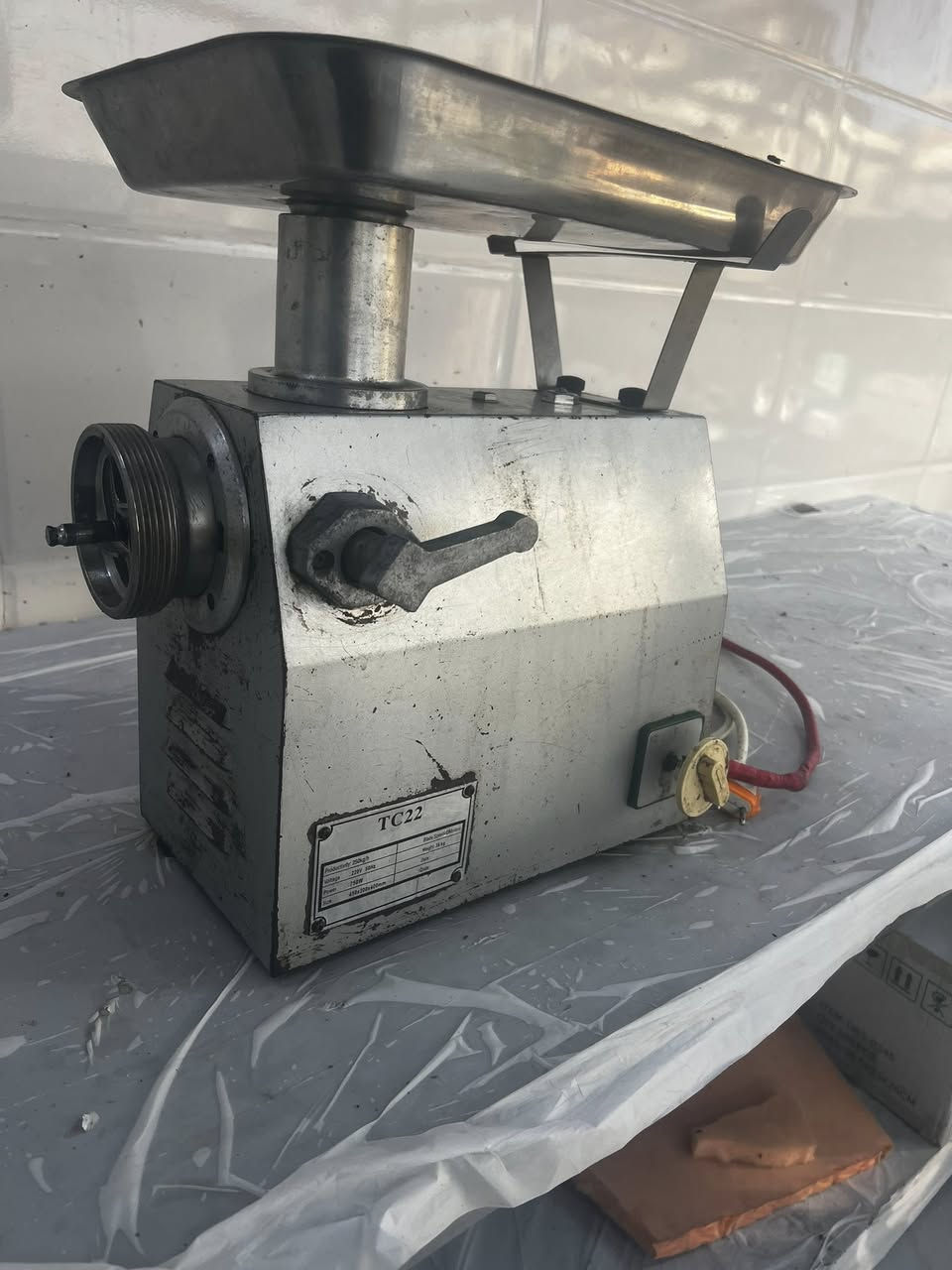 مثرامة لحم 🥩 باب اول القديم قياس ٢٢السعر ٣٠٠الف ***********بغداد تقاطع النهروان
