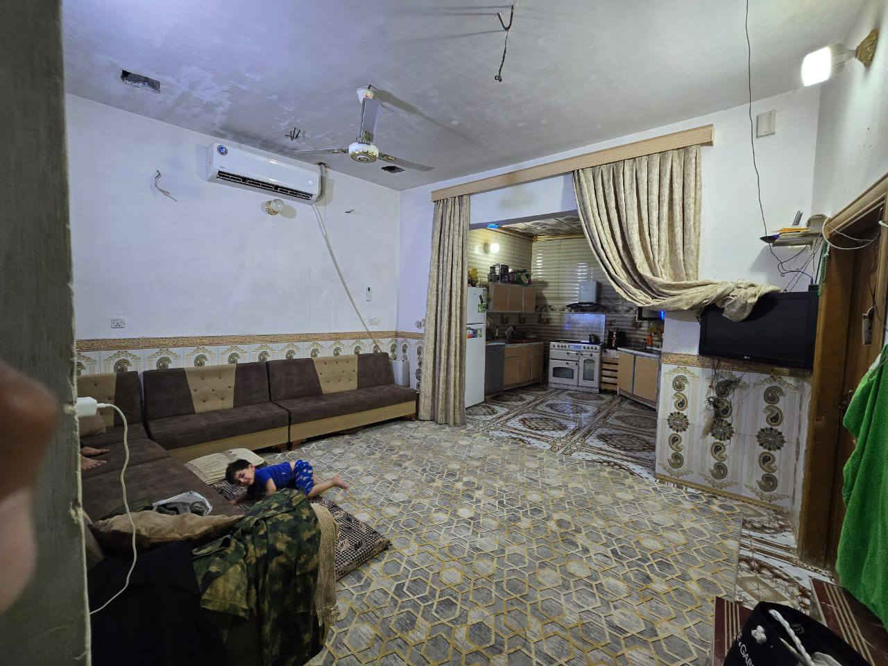 ياالله بيت للبيع سند زراعي تحويل مباشر خلف وسام ابوالمولد مساحته 115 يحتوي على غرفتين اوصاله واستقبال اومطبخ اوصحيات داخليه اوخارجيه البيت كامل من كلشي
سعره 50اوبي مجال للاستفسار الاتصال على الرقم ***********

