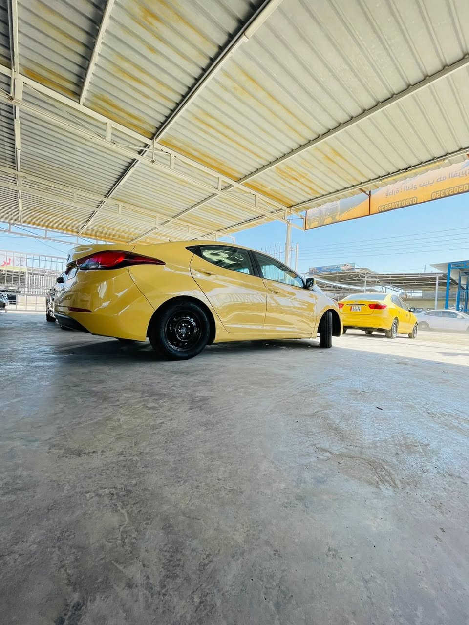 سلام عليكم النترا ٢٠١٥جاهزه من كلشي حادثها تبديل جاملغ وباب امامي ايمن بدون دواخل مبدلات أصليات السعر ١١٠وبيها مجال مكاني بغداد المحمودية ناحيه الرشيد ***********او ***********
