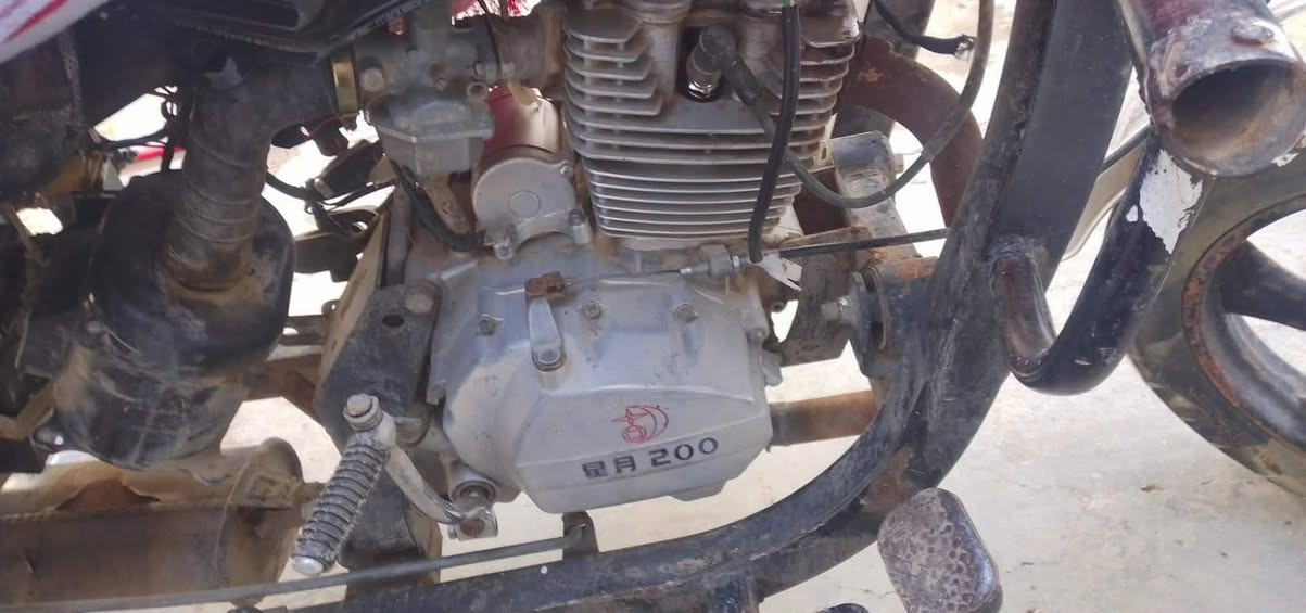 ستوته للبيع موديل 16 ومحرك 200مكاني بل حويجه سعره 850وبي مجال ***********
