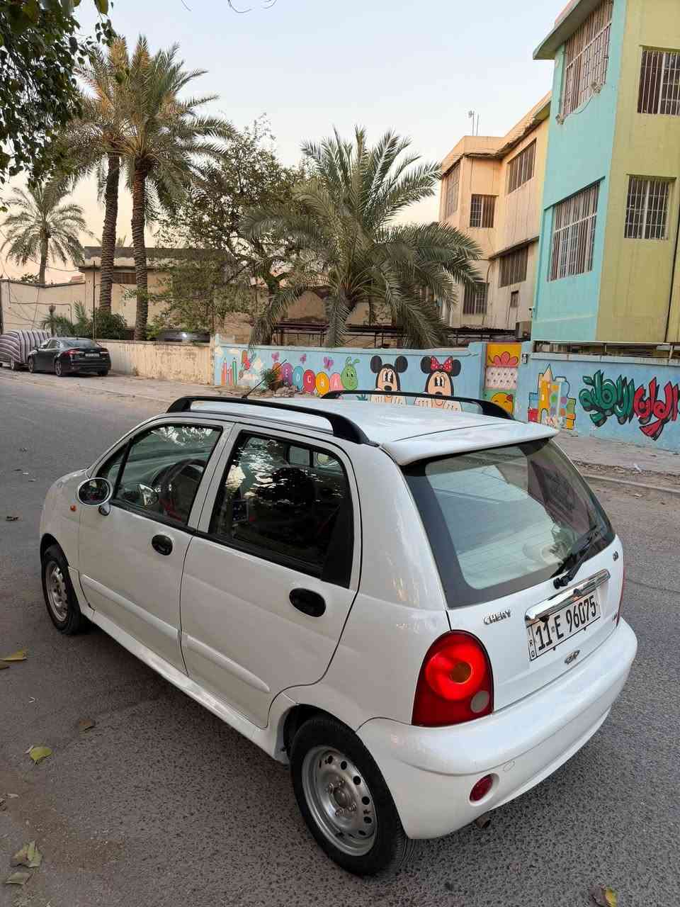سلام عليكم للبيع فقط QQ 2013 كير مكينه تبريد كله خير من الله وبلادي باسمي مشروع وطني ماشيه 46 الف وبيه شاشه وكامره خلفيه معروضه ب 31 وبيه مجال ***********
