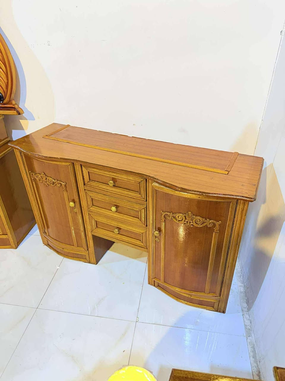 غرفه صاج داخل خارج ٤ مليم
السعر مليون ١٠٠ مليون قفل 
شد نقل داخل بغداد مجاني 
نضافه ٩٠
٩ قطع 
ضهر جرجوبه براغي


**إذا كنت صاحب هذا الإعلان وتريد حذفه لأي سبب، رجاءا أرسل رسالة إلى الدعم الفني**