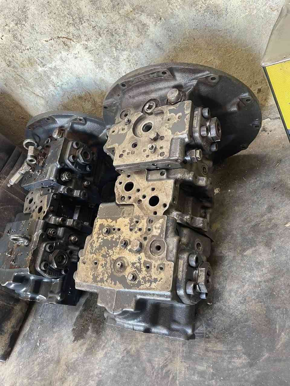 مزخە حفارە کۆماستوو البیع 
پەمپ خەفارەی کۆماسوو بۆ فرۆشتن 
***********
