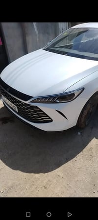 Byd qin plus 2025 ماشية 6 الاف بانزين بيها ملاحظات موضحه بالصور السعر ...