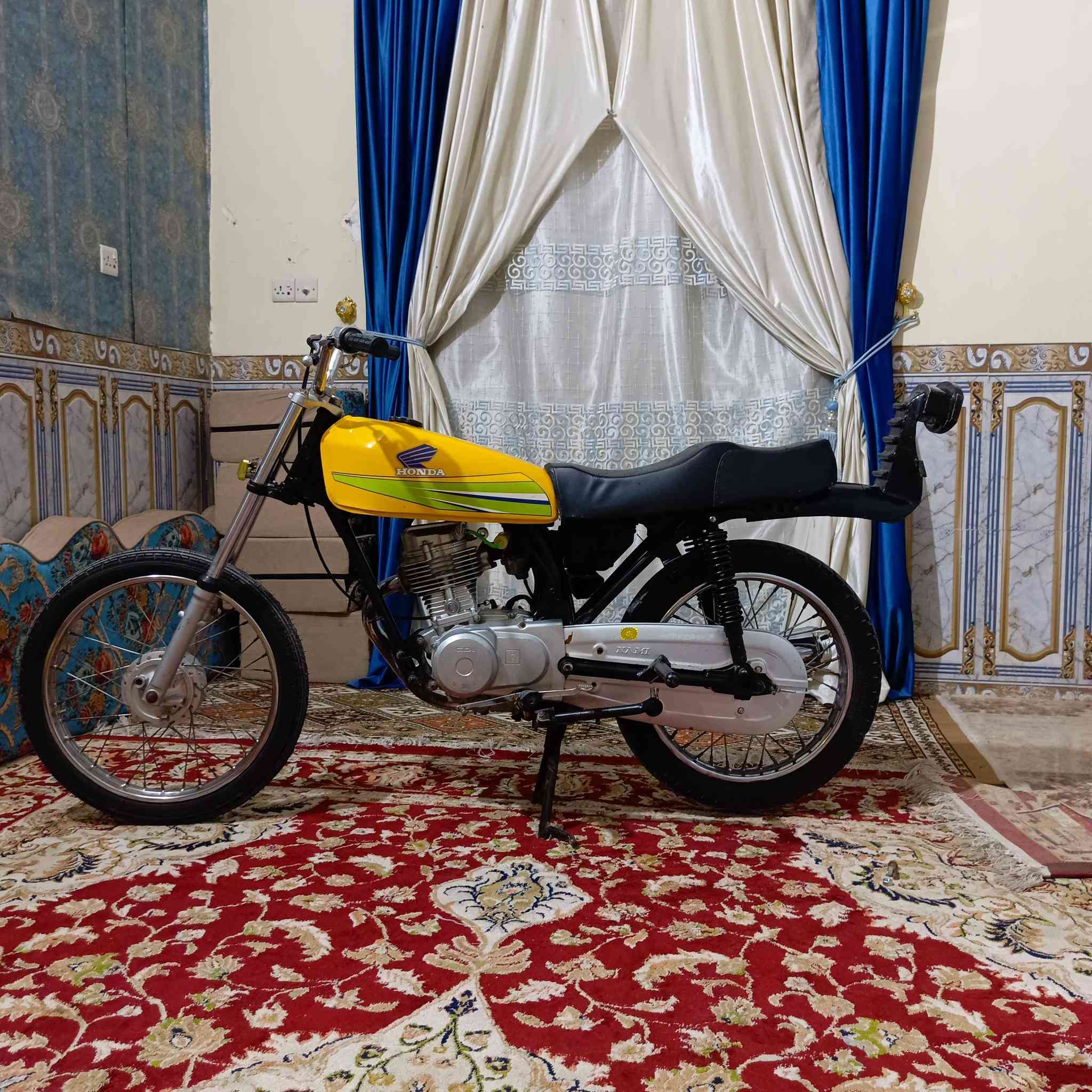 سلام عليكم شباب دراجه البيع كلك كلك دراجه نضيفه بس والفات وبس شراي يراسل وسعر 550وبيه مجال


**إذا كنت صاحب هذا الإعلان وتريد حذفه لأي سبب، رجاءا أرسل رسالة إلى الدعم الفني**