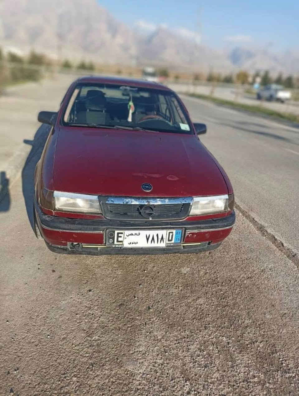 ئۆپڵ ڤیکترا مەکینە ١٨ 
ئاڕمی پلاستیک سلێمانی
مۆدێلی ١٩٩٠
دەعم و لێدراوی نیە 
سەیارەیکی زۆر پاک و جوانە پێش و دوایم تازە داگرتووە هەموشتێکی ئیش ئەکات مەزبوت 
مشتەریت پەیوەندیم پێوە بکە ***********
ڤایبەر و واتسئەپیشم هەیە
نرخی قفڵی ٢٥ وەرەقەیە السليمانية, العراق
