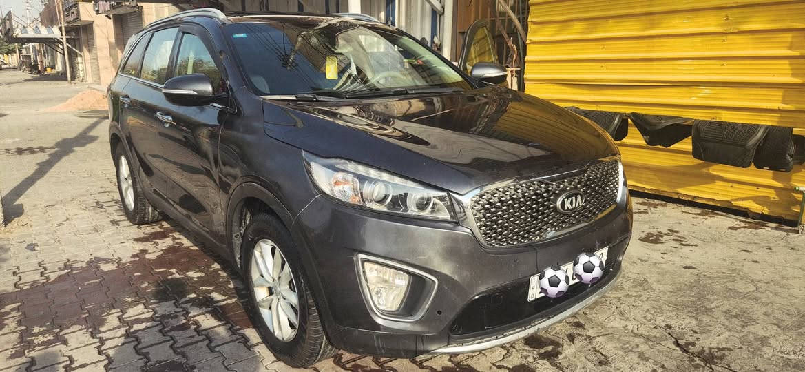 السلام عليكم ..
سورنتو ٢٠١٨ امريكي 
٦ سلندر مع ٧ راكب 
بدون ايرباك 
كير محرك تبريد مكفول 
مكان السيارة كربلاء 
للاتصال ***********
السعر ١٧٨ وبيه مجال
