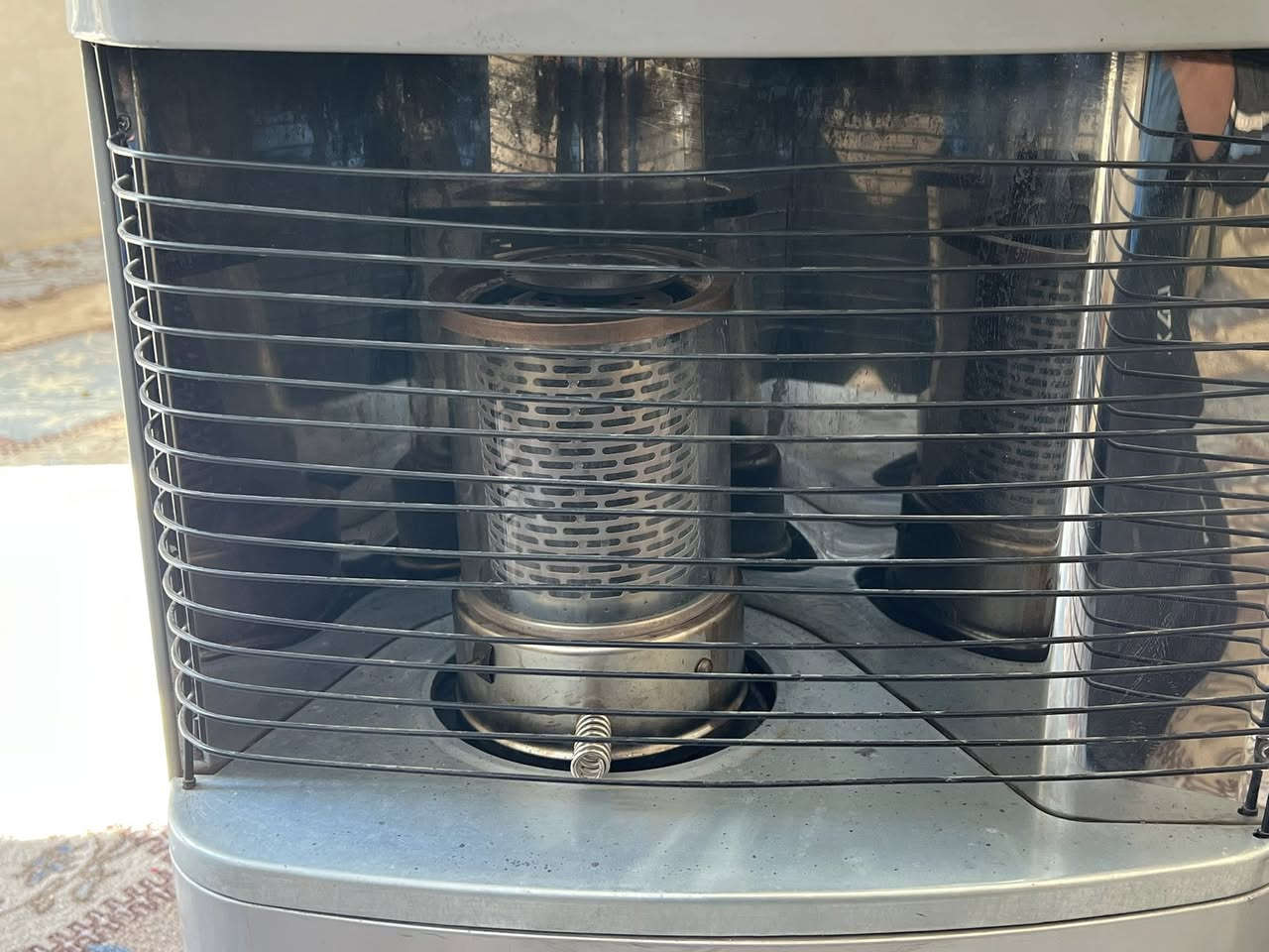 السلام عليكم مرخصت ادمن صوبه لبيع كرونه يباني  نضيفه ومرتبه عوزه فتيله سعر 50 وبيه مجال شراي يتصل ***********
