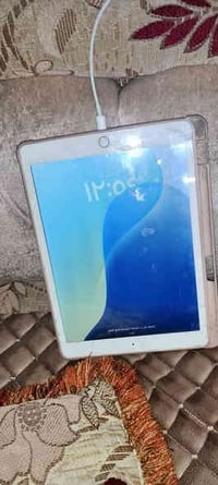 متاح  ايباد 8 ذاكرة 32 مبدل شاشة وبطارية اصليات شاشة صارلي سنه من بدلت...