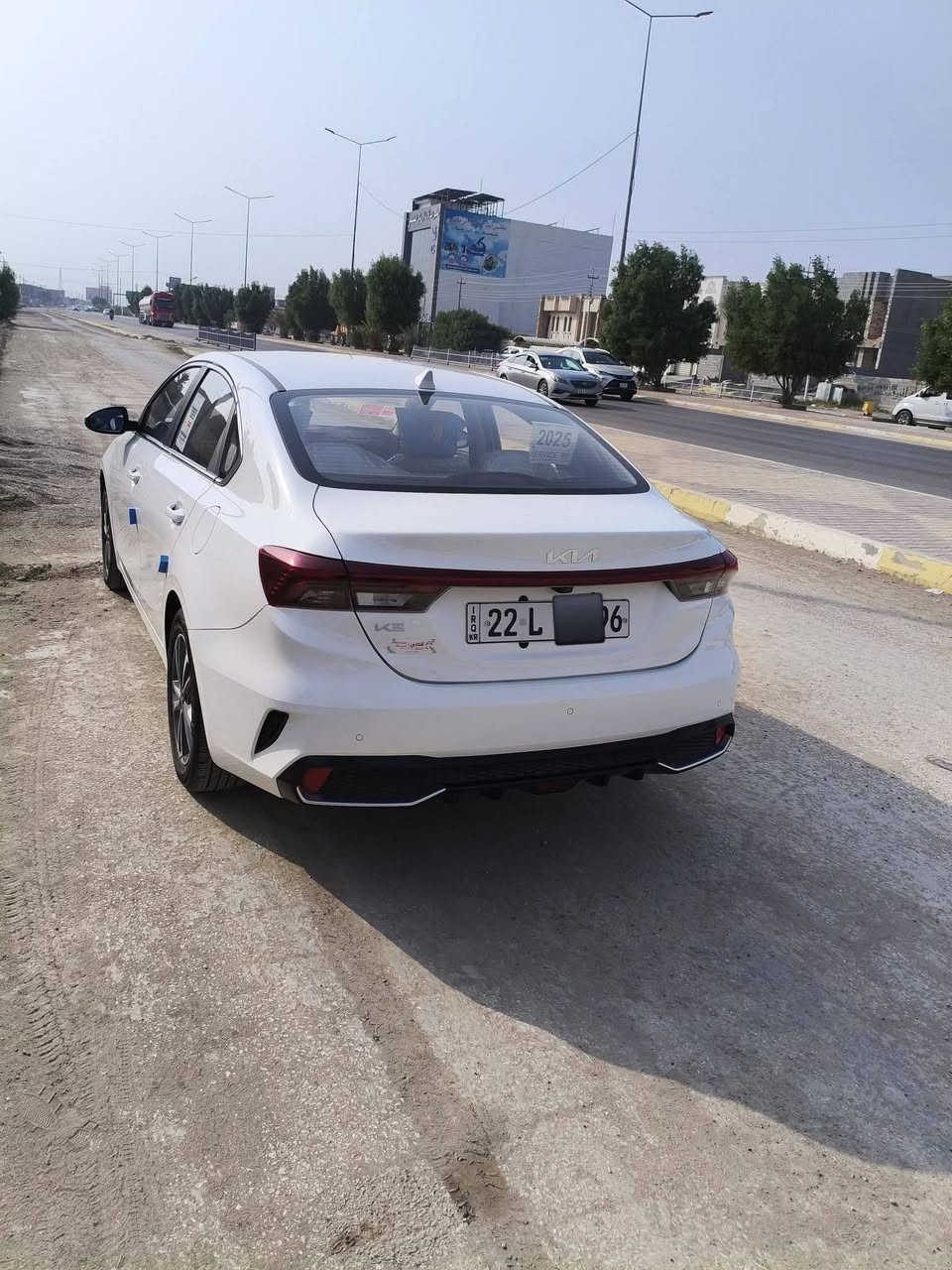 السلام وعليكم للبيع K3
موديل 24
السياره فول مواصفات
فتحه بصمه 
حساسات اماميه خلفيه
كاميرا دوار مري شفط 
هند بريك دگمه￼
السياره ماشيه23
مكفوله من صبغ وتبديل وبارد سياره جديده مابيها كل نقص 
السياره رقم اربيل الدولي 
السعر145$
مكانها الرمادي  للاستفسار فقط اتصال 
***********
