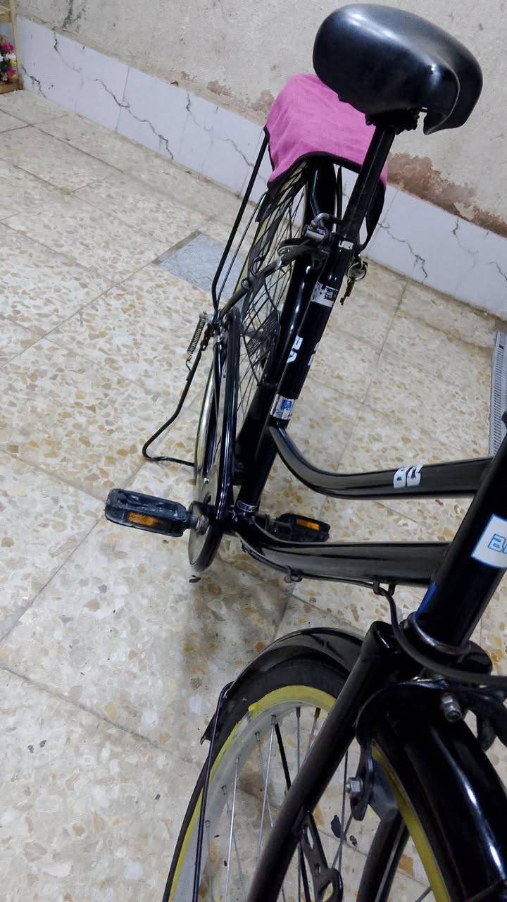 السلام عليكم بايسكل بناتي BD اسود موديل 2016
🍀
 البايسكل نضافة80٪ المكان بغداد ـ جميلة الثانية 
🍀
للاستفسار *********** 
🍀
السعر خاص 
🍀
