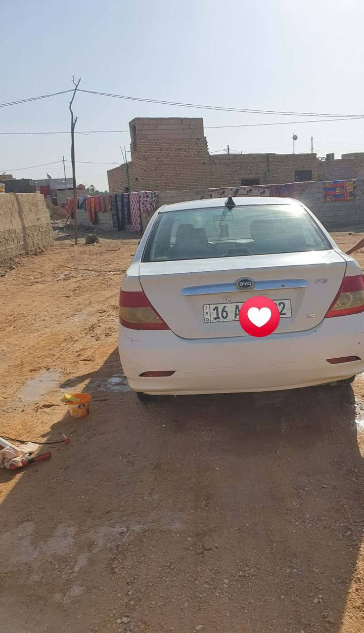 السلام عليكم
سياره للبيع بي واي دي إف ثري 12 خصوصي بسمي رقم قادسيه نكليزي سياره مكينه وكير تمام وحداديه نص عمر 
بيها ضربه يم قبق البانزين وبيها معجون 

السعر 38 

***********
