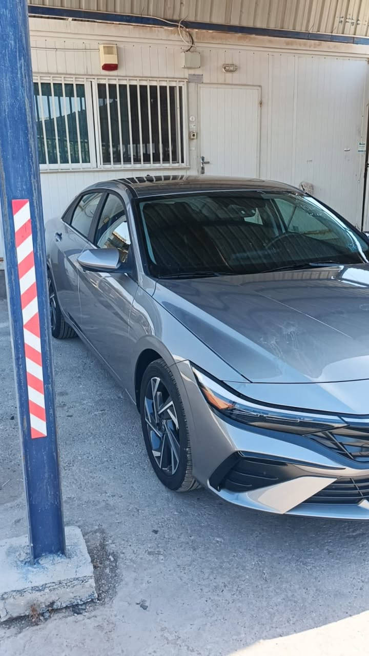 الإنترا موديل٢٤ فول مواصفات وارد أمريكي 
بدون ايرباك 
المواصفات.......
فتحه سقف اسلايت 
بصمه تشغيل 
بصمه ابواب 
تشغيل عن بعد 
رادار أمامي 
لد داخلي 
كراسي تدفئه
رادار خلفي 
رادار جانبي 
ويل كب 
اضويه زنون ابلادي
تحديد مسار 
مثبت سرعه 
وقوف ذاتي 
مانع اصتدام
شاشه دجتل  
كامرا امامي وخلفي
محرك 2000دوش
ماشيه ١٧
تخم تاير ويل كب 
السياره نظافه جديده 
أرقام فحص مؤقت 
تحويل مباشر 
١٦٥$
للاستفسار الاتصال على الرقم ***********
