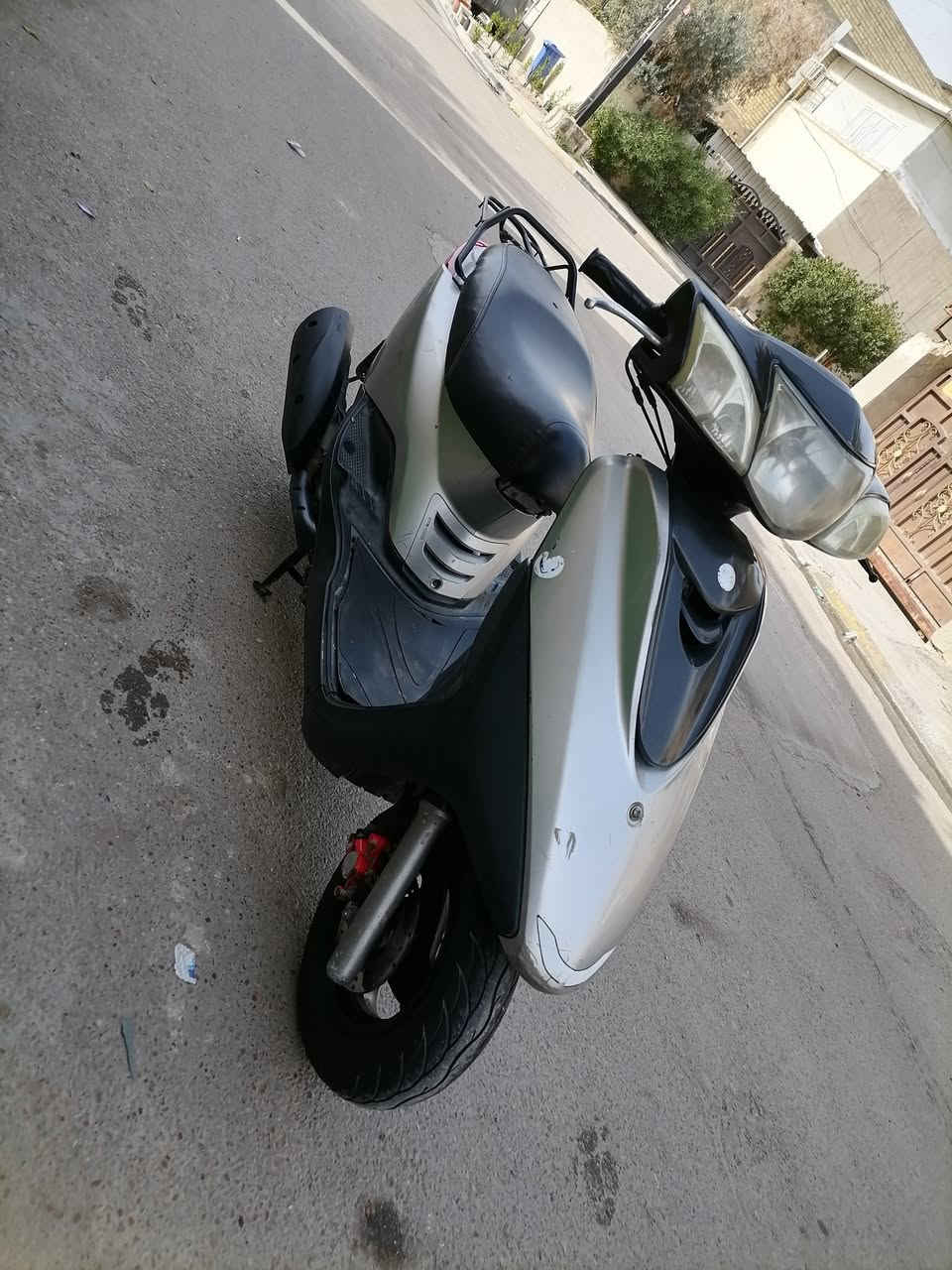 دراجة بريز بغبغاء كلهة شغالة سلف هندر كهربايات الدراجة اي نقص مابيهة الدراجة مكفولة كفالة عامة مال رمبة كلهة ختم واحد جيب وياك فيتر وفحص مكينة خرسة ماتسمع صوتهة السعر 950 المكان بغداد البياع حي العامل الرقم ***********
