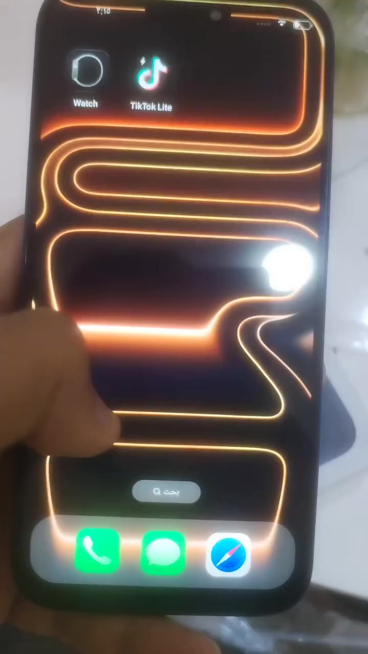 للبيع ١٧ برو ماكس كوبي جاهز مطابقه ١٠٠ بل ١٠٠ كامرات فول والله ولا غلطه جاهز ماخذه ١٧٠ اريده ب ١٠٠ كامل ملحقات *********** مكاني حله
