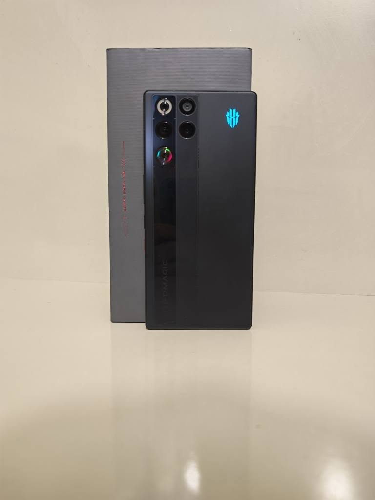 للبيع جهاز رد ماجك 11برو غراض كامله الجهاز مستعمل اسبوع اخو الجديد شخط مابي مكفول من كلشي سعره 900 مكاني كربلاء للتواصل على الرقم ***********////***********
توصيل اكو جميع المحافضات كربلاء, العراق
