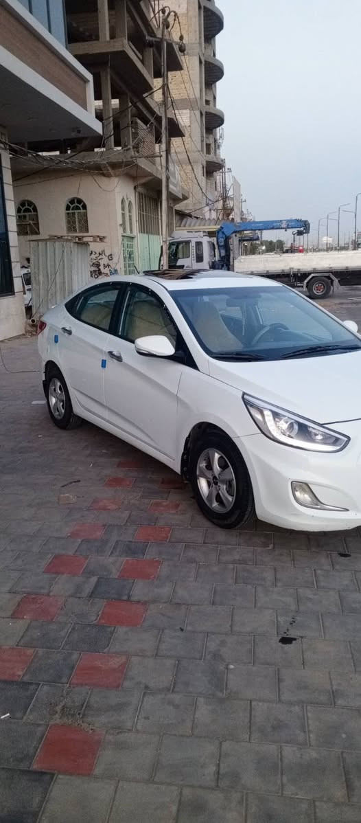 اكسنت 2016 بأسمي محرك 1600 فول مواصفات سياره جديده جاهزة من كلشي مبدل باب وجاملغ السعر.    92     وبيه  مجال مكان السياره النجف للأستفسار   ***********.  بيع او مراوس حسب القناعة
