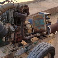 يوجد مولد دويز شغال سلف بستمين  نضافه مثل ما موضح استخدام قيليل   0782...