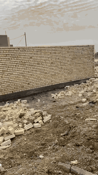 سلام عليكم خلفه بناء درجه اولى ستلام مهندس. نشارت لمونه بقالب على دبل قطعي بسعار مناسبه تصل *********** ودلل نشتغل جميع مناطق بغداد 
مكاني بغداد
