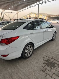 اكسنت 14 سياره نضيفه فقط بنيد بيه ويحتاجله ترتيبات سعره 85 وبيه مجال ب...