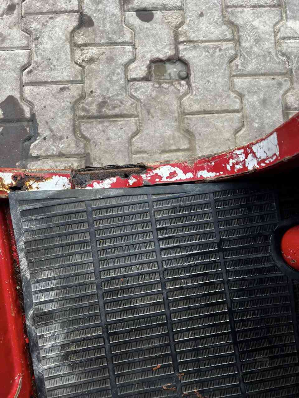 سلام عليكم تكتك موديل 18
وكيله بغداد وتتحول بل مجر 
مكينه مجفته كرنك جديد وشركه جديده وبوشه وبستم كله جدد ضفاير جدد كلجات جدد قمجيات كله جدد صالنصه جديده جادر جديد دوشمه جديد بك لايت وكلوبات جدد توتير 
وياله  جدد عنبار جديد سلف جديد 
خياسات صفحتين بس 
التكتك غراضه كله جديده من القمجيات للمكينه 
سعره 3ملايين وبيه مجال 

مكاني ميسان حي الخضراء 
رقمي ***********
