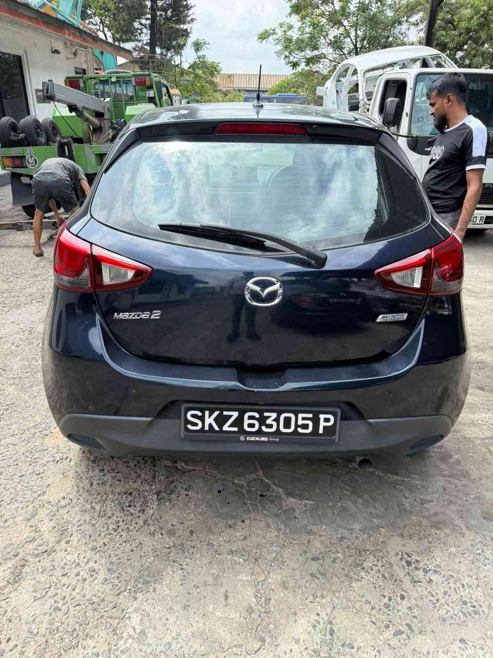 السلام عليكم
غراض مازدا ٢ و يارس ia
*********** 
اربیل
