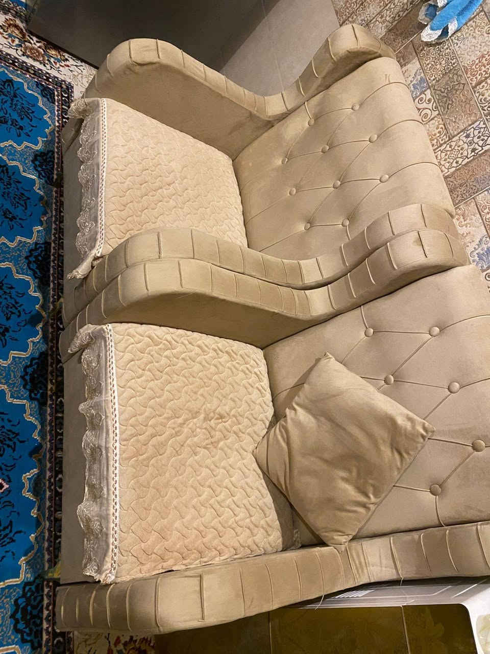 للبيع مكاني بغداد الكرخ
السعر ٢٠٠ وبي مجال بسيط
١٠ مقاعد 
***********
