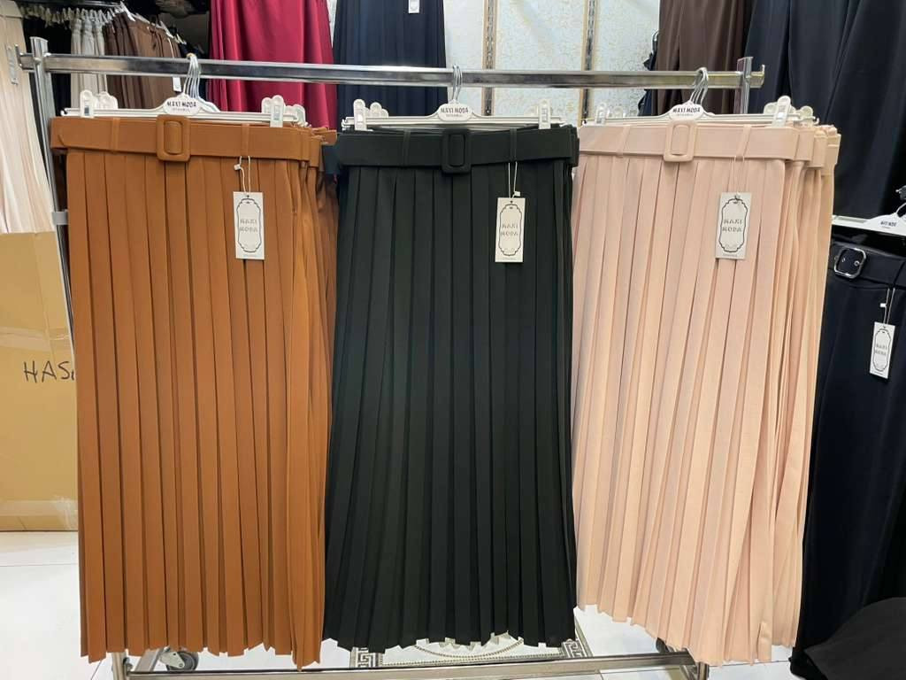 كل أنواع التنورات الكبس وباسعار مناسبه تلكوهه يمنه 💯
احنه الوحيدين نبيع المفرد بسعر الجمله وبضمان شرط فحص البضاعة اي اختلاف بالشكل والجودة ينرفض الطلب 👍
السعر ١٥ الف 💯
القياسات  ٣٨ الى ٤٨🌿
التوصيل لكل محافظات العراق ٥ الاف وداخل كربلاء ٣ الاف 🌹🌿


**إذا كنت صاحب هذا الإعلان وتريد حذفه لأي سبب، رجاءا أرسل رسالة إلى الدعم الفني**