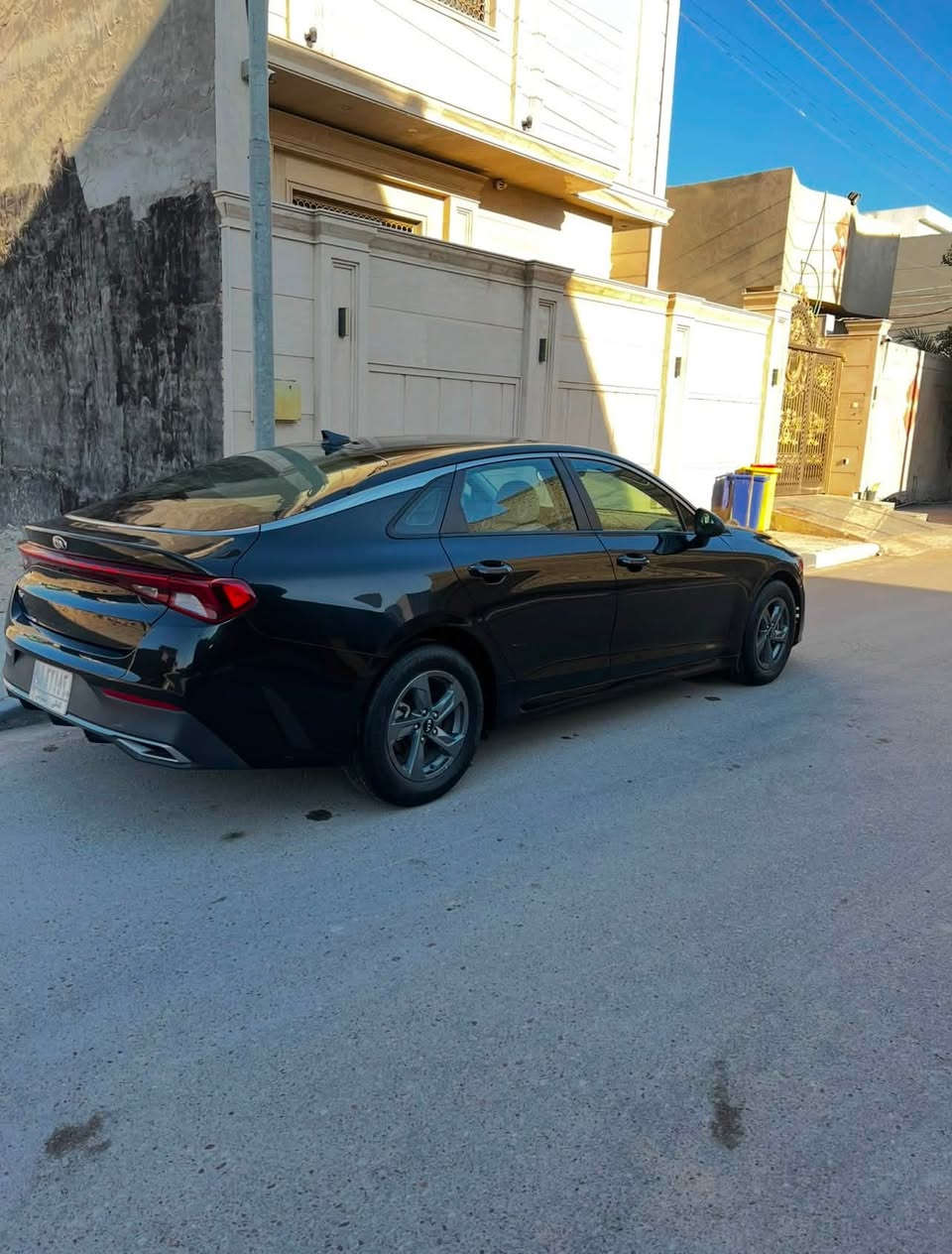 السلام عليكم ورحمة اللّٰه
كي فايف معوقين موديل 21 للبيع وارد أمريكي حادثها بنيد وجاملغ الامامي 
بدون شاصي 
والحادث الحوض الخلفي جدا بسيط اثر ضربه خفيفه
محرك ١٦٠٠ تيربو
تحديد مسار
كاميرا دوارة
-سايد بريك دكمه
-تنبيه الاصطدام الخلفي والامامي
-حساسات جانبية
-شاشة كبيرة
-شاحن وايرليس
-كشنات جلد
-كروز مثبت سرعة
-مانع انزلاق
-حساس اطارات
-كير دبل كلج ٨ نمر AT
تخم تاير جديد
حداده نص عمر 
السعر138 وبيه مجال
العنوان البصره المعقل
رقم الهاتف ***********
