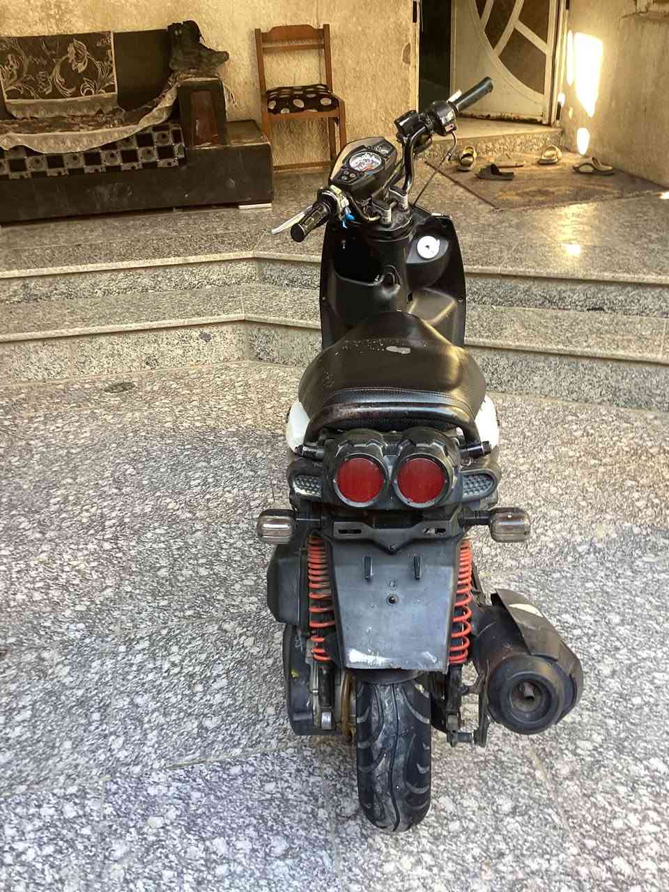 سلام عليكم سكنس جبلي للبيع دراجه بلادي سبانه مامدود عل مكينه اكفلك من التاير للتاير اي نقص مابيها الدراجه السعر خاص *********** متواجد واتساب وفيس
