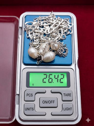 سنسال مع اسوارة شبابيات فضة 925 الاسوارة عليها لؤلؤ ابيض طبيعي وزنهم بدون لؤلؤ 25 جرام تقريبا 
وزن السنسال 17.30 جرام
وزن الاسوارة مع لؤلؤ 8.91 جرام
البيع على وزن 25 جرام 
للاستفسار 0798933881


**إذا كنت صاحب هذا الإعلان وتريد حذفه لأي سبب، رجاءا أرسل رسالة إلى الدعم الفني**