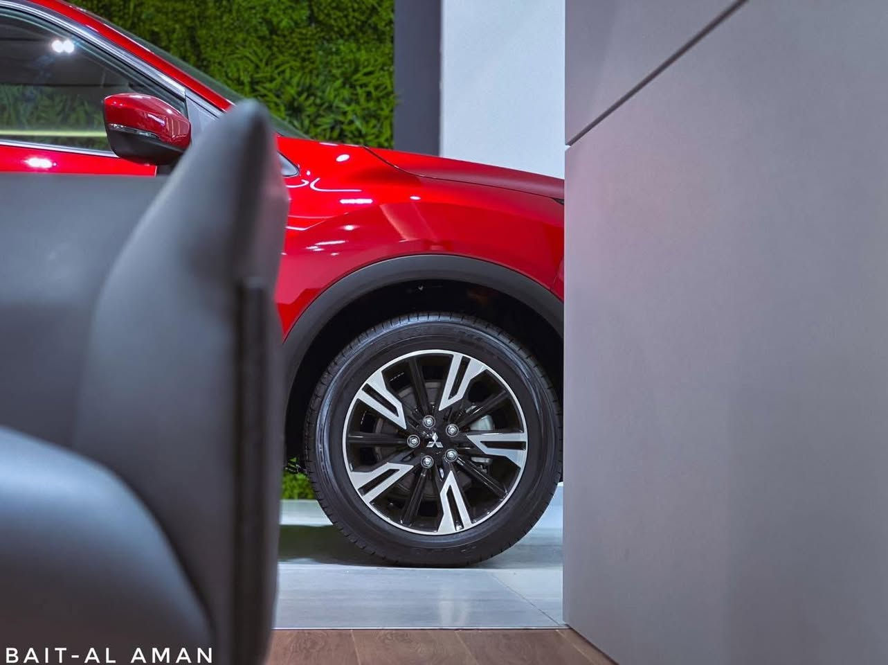 Mitsubishi-E Clipse Cross 2023

- محرك 2.0 لتر V4
 - عجلات مقاس 18 بوصة
 - أضواء LED
 - الكاميرا الخلفية
 - شاشة لمس 8inch
 - مثبت السرعة
 - الأوامر الصوتية والتحكم
 - التحكم  في تحديد سرعة 
- حساس خلفي
- كشنات قماش 

‎للاستفسار والتواصل مع قسم المبيعات 
‎ارجو الاتصال علي 
- Phone : *********** / Whats App
- Phone : *********** / Whats App 
‎بۆ پەیوەندی کردن بە بەشی فرۆشتن 
‎پەیوەندی به ژمارەی
- Phone : *********** / Whats App 
- Phone : *********** / Whats App⁩
