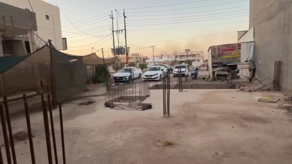بخيل الي ميصلي علئ النبي
اعلان  وفرصه استثماريه لا تعرض 

رفت عماره جهز مع اجازه بناء عماره  للبيع 

طابو صرف تحويل مباشر 
مساحه الرفت 300 متر 

الوجه 15 متر
النزال 20 
الشارع 30 متر وتجاري 

العنوان التأميم شارع العام مال 30 تموز ولقادسيه الاولئ 

شنو يعني رفت عمارة" (Raft) في مجال البناء تشير إلى الأساس الحصيري، وهو عبارة عن صبة خرسانية مسلحة متصلة تُصب على كامل مساحة العمارة أو المبنى.يُستخدم هذا الأساس 

الموقع تجاري بمتياز  هاي فرصه متتكرر 

كلف هذا الرفت حفر الارض 3 متر وبعدها جلمود وحدل 
اضافه الئ البناء كلف هذا الرفت 50 مليون 

سعر القطعه المتر ب مليون و400 الف 

ولي يحب يعرف بيش سعر المتر بهذا المكان بمكانه يسئل وراح يعرف سعر هاي القطعه كثير مناسب 

اي استفسار اتصل ***********
عقارات العبدلي .. يتوفر عروض ثانيه
